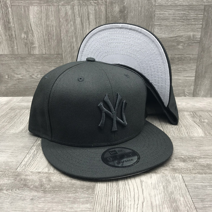New Era 9fifty Basic 950 New York Yankee Snapback #30 Unisex Style : 11591026