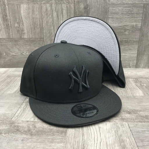 New Era 9fifty Basic 950 New York Yankee Snapback #30 Unisex Style : 11591026