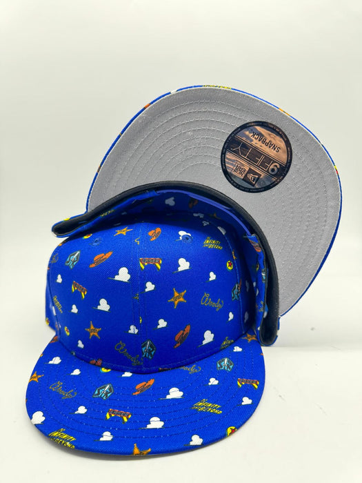 New Era 9fifty Pc Scatter Toy Story Woody & Buzz Snapback Unisex Style : 12392787